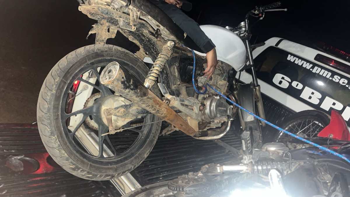 6º BPM apreende moto adulterada durante cavalgada em Itaporanga