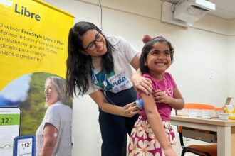 Aracaju entrega sensores a mais 20 jovens com diabetes tipo 1