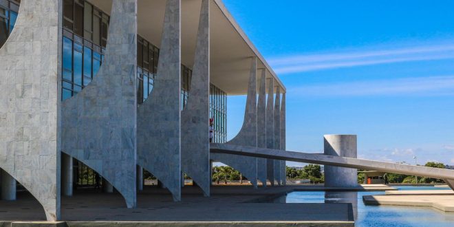 Brasil pode ativar Lei de Reciprocidade em resposta a tarifas dos EUA