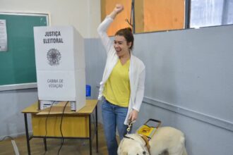 Brasil tem quase 2 milhões de eleitores com deficiência aptos a votar, diz TSE