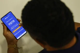 Caixa libera lucro do FGTS 2025 para 138,2 milhões de trabalhadores