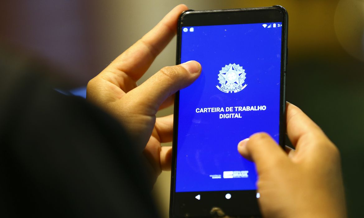 Desemprego cai a 5,4% e abre vagas em Aracaju e no interior sergipano