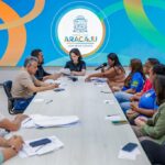 Emília Corrêa debate melhorias para a Coroa do Meio com associação comunitária
