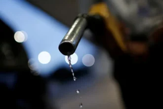 Fazenda avalia prorrogar subsídio de R$0,44 na gasolina; impacto em Sergipe