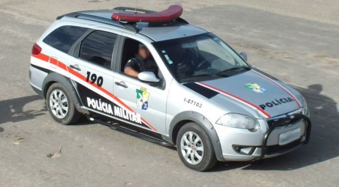 Homem é preso após agredir tia e ameaçar moradores com faca em Itaporanga d’Ajuda