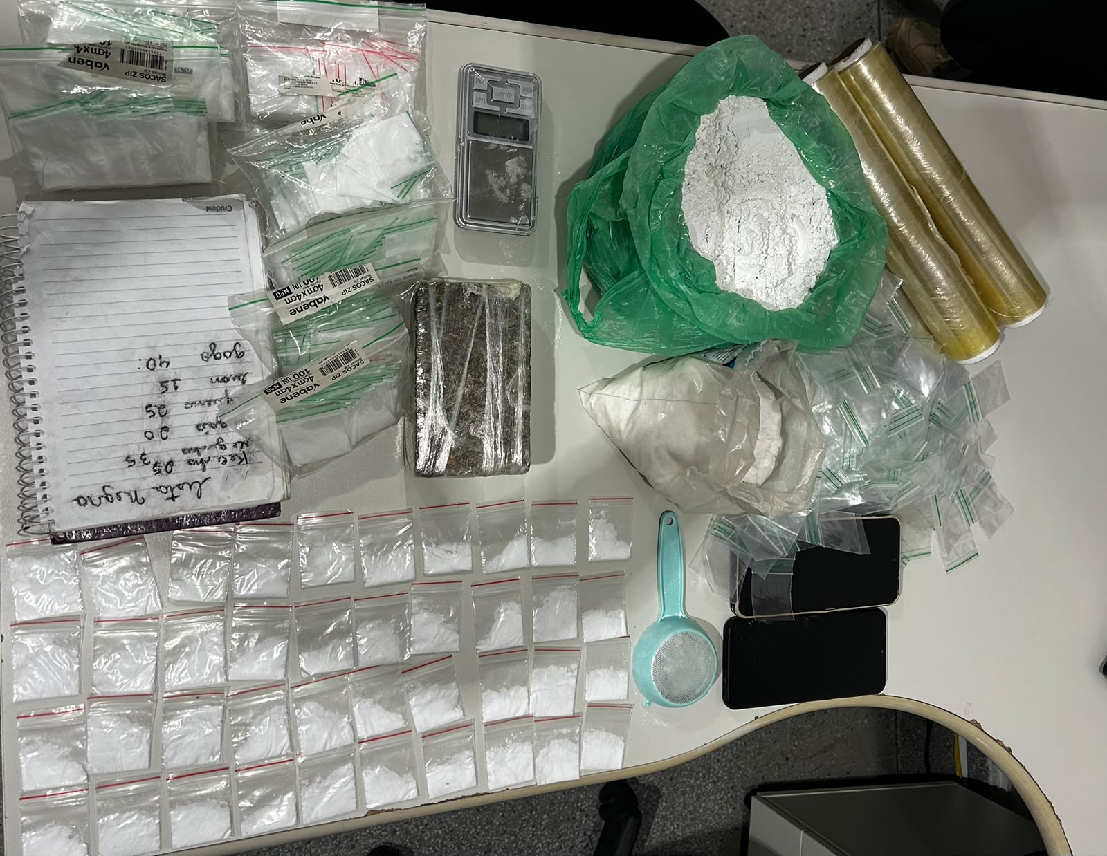 Homem é preso com 380 porções de cocaína e maconha em Itabaiana