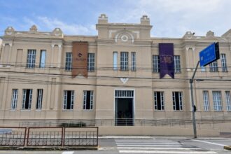 Hospital de Cirurgia celebra legado de Dr. Augusto Leite com missa e livro