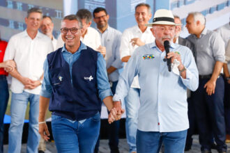 Mitidieri leva a voz de Sergipe à convenção de Lula e reforça aliança