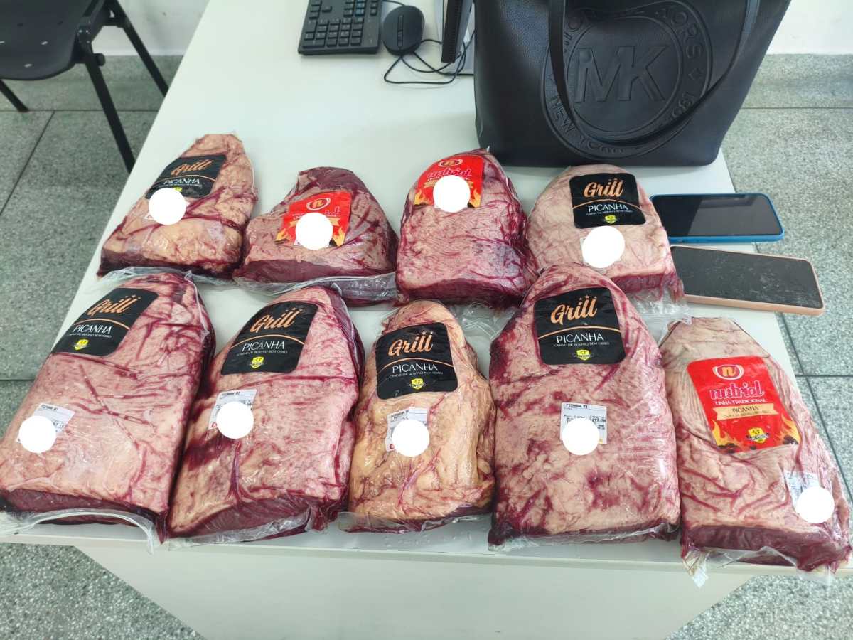 PM prende mulher com 14 kg de picanha furtada em posto de Aracaju