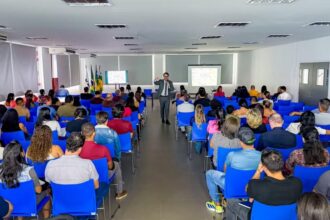 Prefeitura de Aracaju promove capacitação para servidores em contratos e licitações