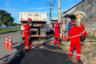 Prefeitura de Aracaju realiza manutenção diária nas ruas da capital