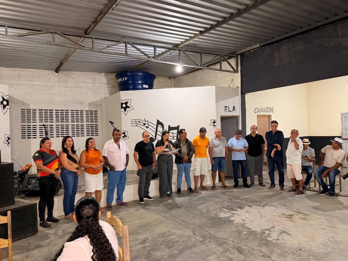 Prefeitura de Simão Dias entrega novo telhado à comunidade Triunfo