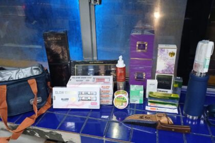 PRF apreende medicamentos e produtos importados sem documentação em Cristinápolis