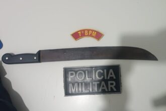Prisão em Lagarto: homem ameaça companheira com facão e é detido