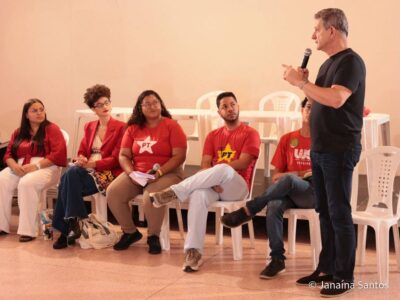 Rogério Carvalho Defende Juventude e Trajetória de Lula em Plenária Estadual