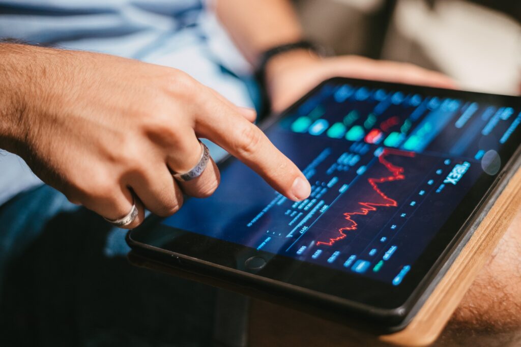 Sergipanos investem R$ 1,79 bilhão na bolsa, alta de 16,4% em 2026