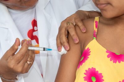 Sergipe inicia Multivacinação em UBSs para menores de 15 anos