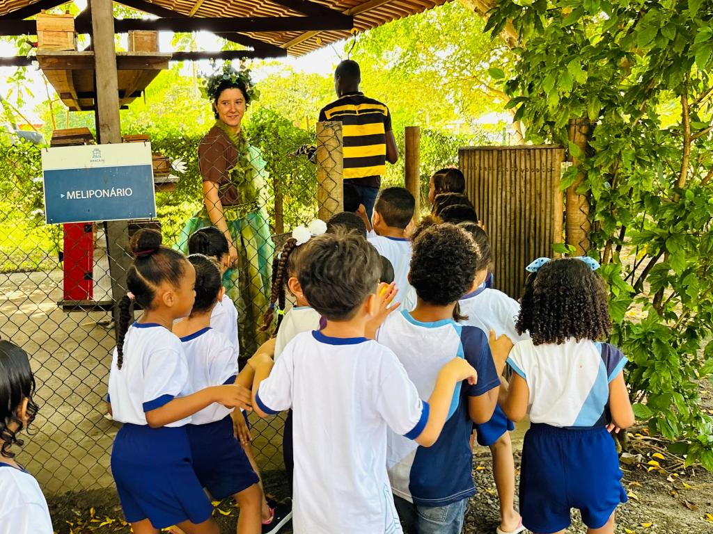 Alunos da rede municipal visitam Horto de Aracaju em ação ambiental