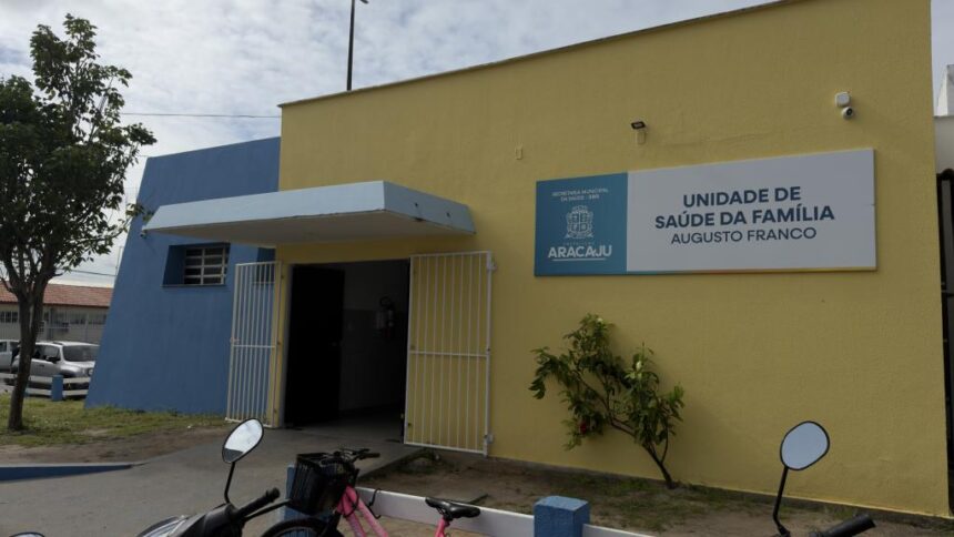 Aracaju entrega UBS Augusto Franco revitalizada no Farolândia
