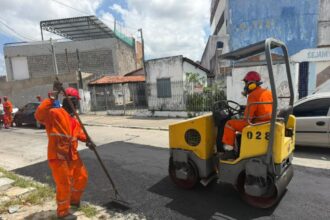 Bairro em Dia chega ao Jabotiana com força-tarefa de manutenção urbana