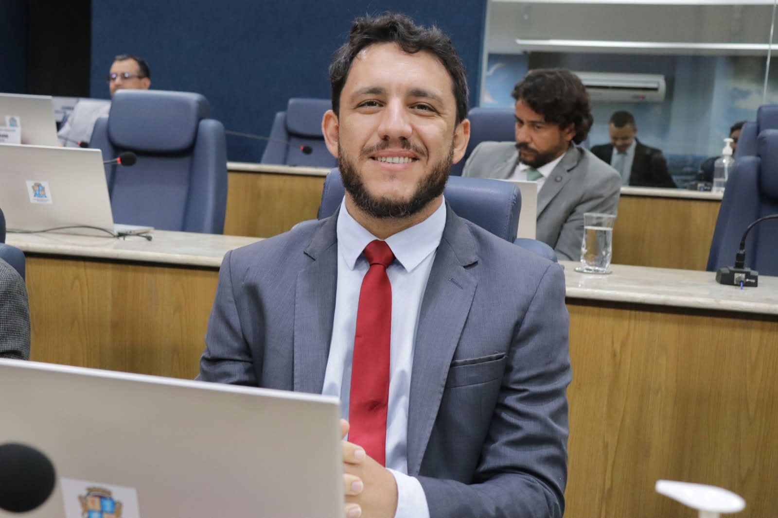 Camilo Daniel busca transporte intermunicipal para evitar evasão universitária