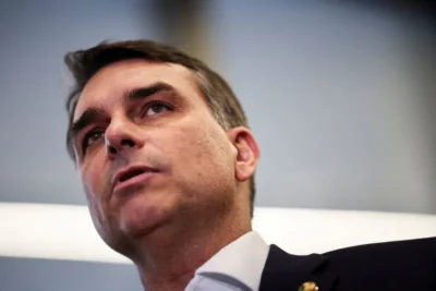 Campanha de Flávio propõe endurecer arcabouço fiscal e revisar supersalários
