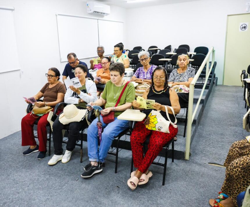 Clube do Livro para idosos une leitura, saúde e convivência em Aracaju