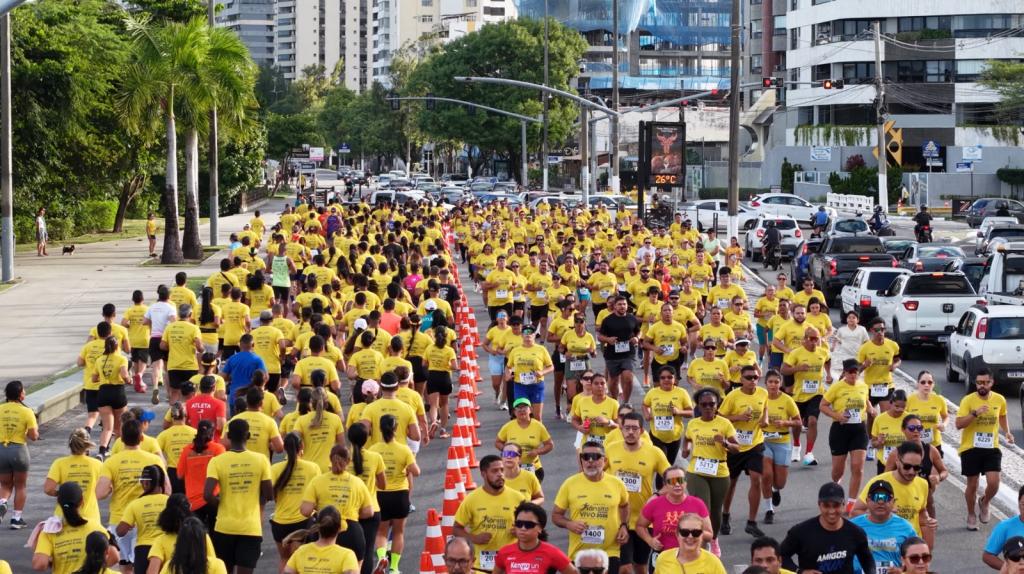 Corrida reúne 2 mil pessoas e abre campanha pela faixa de pedestres