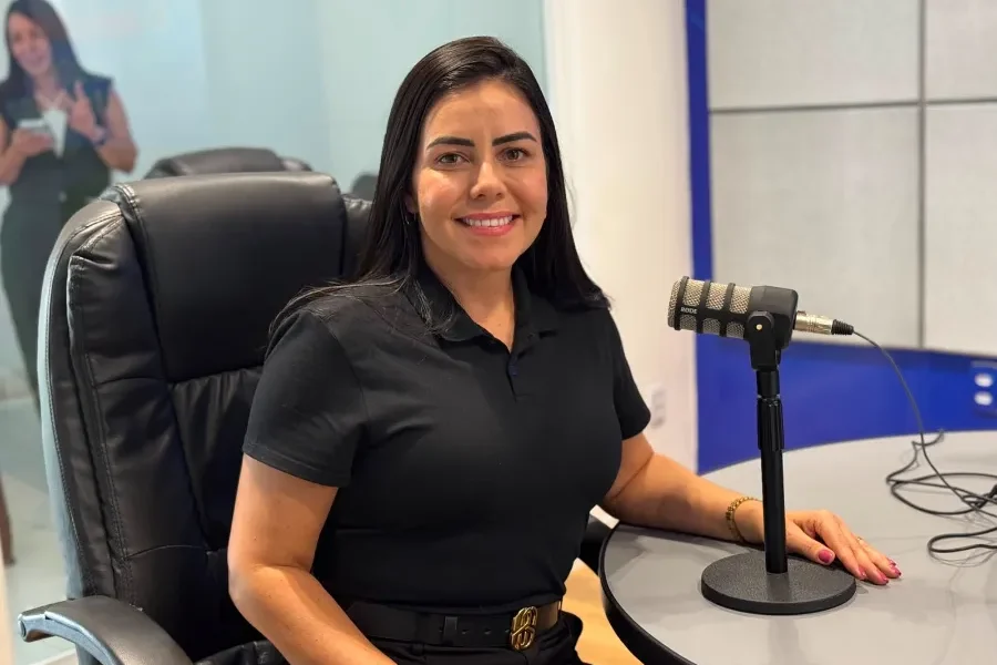 Emanuelly Hora defende mais mulheres no poder e na saúde