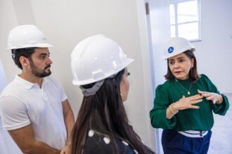 Emília visita obras da Unidade de Qualificação do Porto Dantas