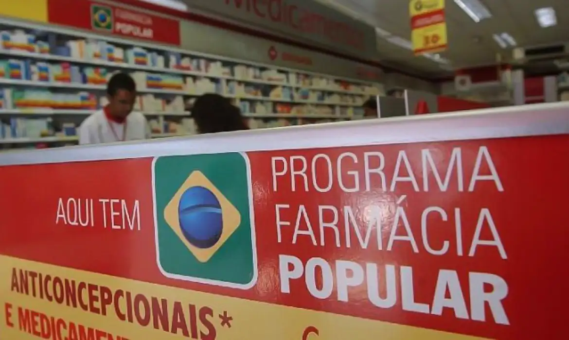 Farmácia Popular amplia serviços: exames, testes rápidos e teleatendimento