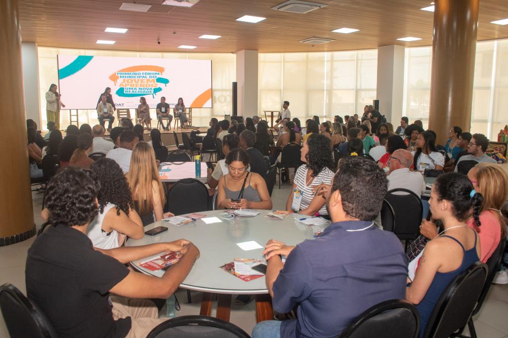Fórum do Jovem Aprendiz debate desafios da aprendizagem em Aracaju