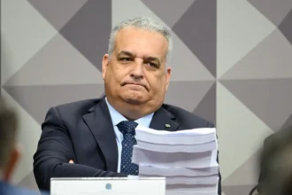 Gaspar, vice de Flávio, promete focar em Lulinha, Marcola e INSS