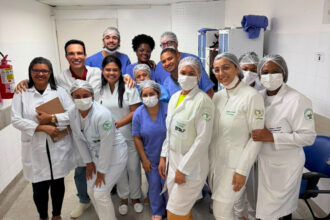 Huse capacita equipes para agilizar atendimento a pacientes com AVC