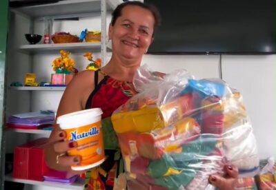 Ianna Porto entrega cestas básicas e beneficia famílias de Dores