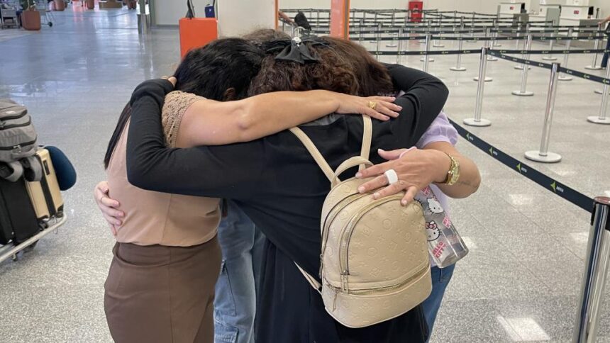 Irmãs acolhidas em Aracaju reencontram mãe em Portugal
