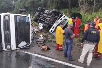 Saída de pista na BR-101 em Rosário do Catete fere motorista após dois acidentes