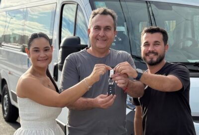 São Francisco recebe van e fortalece transporte de saúde regional