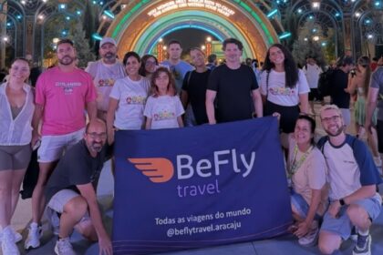 Grupo de viajantes da BeFly Travel Aracaju em Orlando