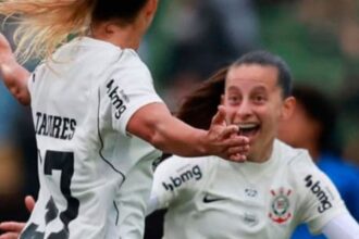 Corinthians garante vaga nas semifinais e enfrenta o Bahia