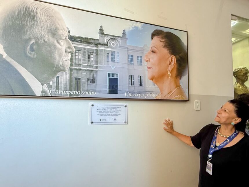 A interventora judicial Márcia Guimarães durante homenagem no Hospital de Cirurgia, em Aracaju