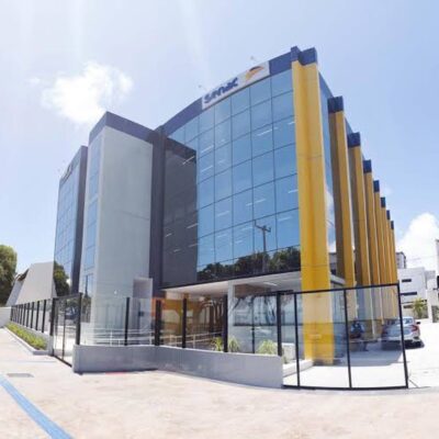 Fachada de unidade do Senac Sergipe